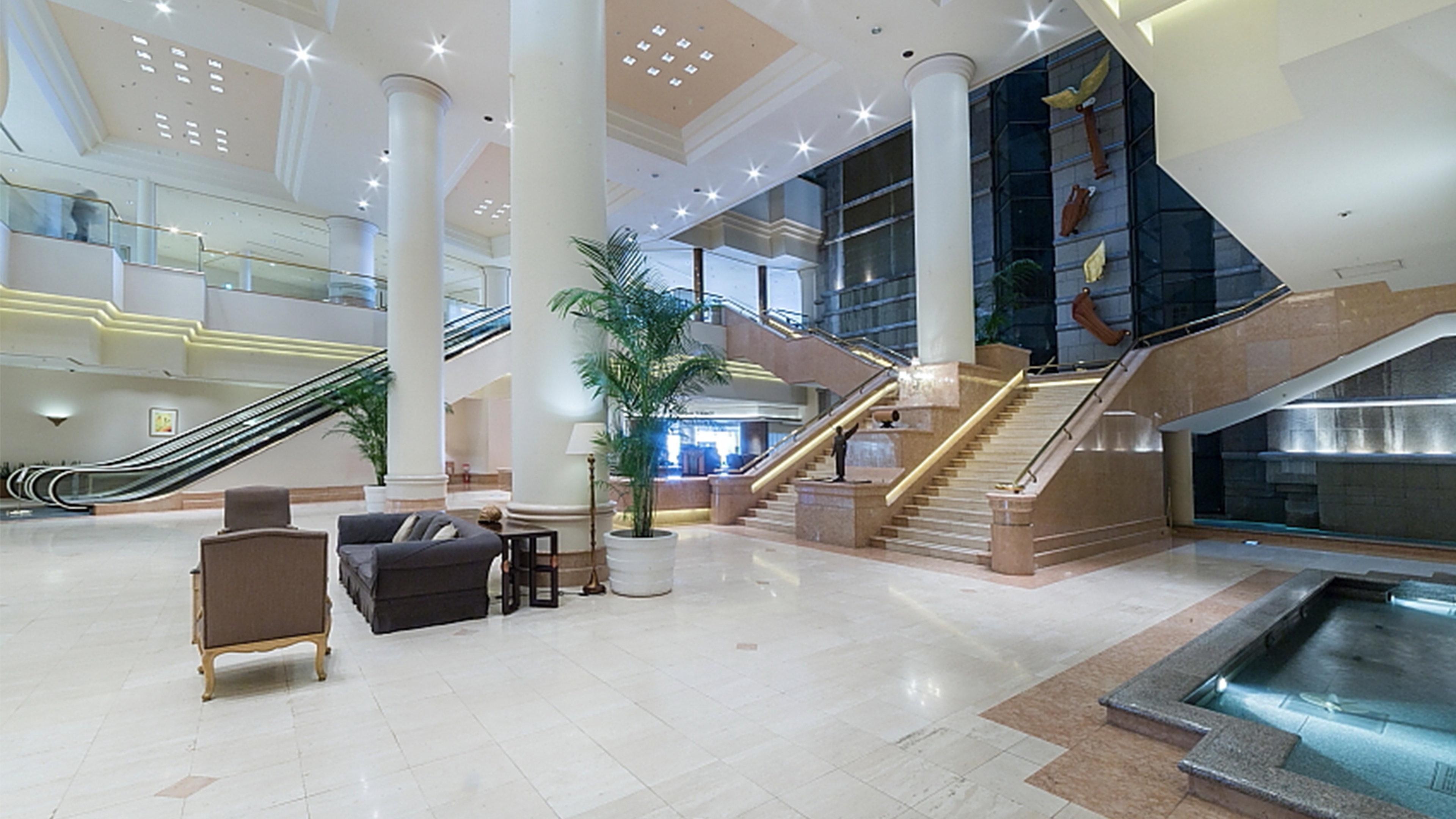 Готель Intercontinental Yokohama Grand By Ihg Екстер'єр фото Lobby