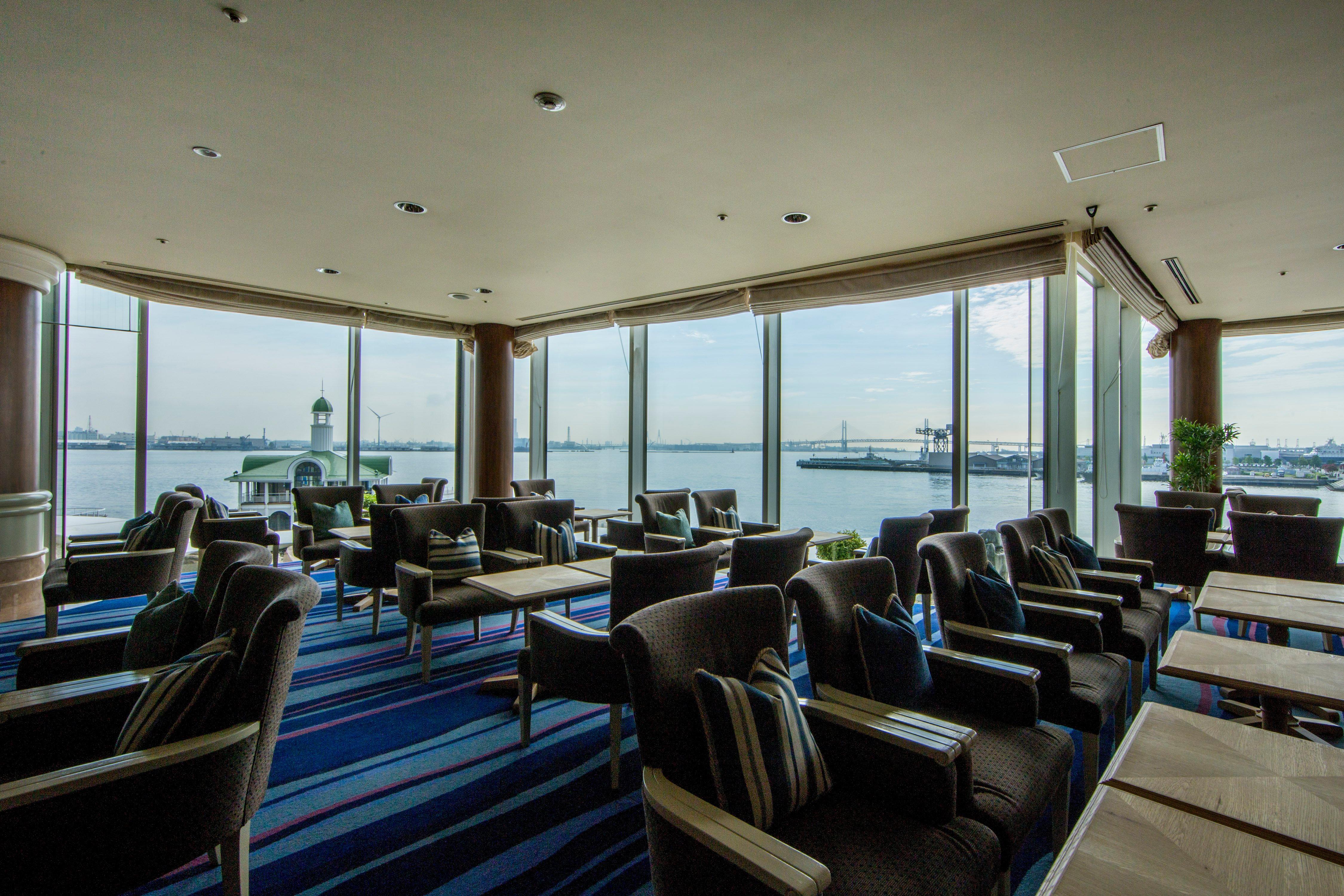 Готель Intercontinental Yokohama Grand By Ihg Екстер'єр фото The Club lounge at Changi Airport